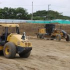 Obra. Pese a las irregularidades, la construcción sigue realizándose.