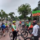 Hecho. Para celebrar, los ciclistas se reunieron en varios puntos de la ciudad. Los recorridos se replicarán a lo largo del día.