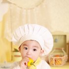 Si el pequeño come solo debes poner atención a los alimentos que más le agrada,