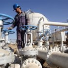 Los países productores hacen esfuerzos por reducir la oferta.