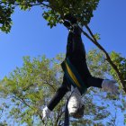 Sao Paulo. Un monigote del presidente Bolsonaro cuelga de un árbol durante una manifestación contra él y contra el racismo, el domingo 7 de junio de 2020.