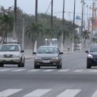 Guayaquil amaneció con cenizas volcánicas en las calles y en los carros.