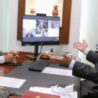 El primer mandatario y las autoridades económicas se reunieron con el Consejo Asesor.