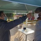 Los jugadores de El Nacional se sometieron a los controles antes del primer entrenamiento en Tumbaco.