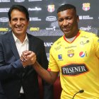 John Jairo Cifuente fue presentado el año anterior por José Francisco Cevallos, pero solo estuvo en el club 3 meses.