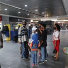 Hecho. Las familias acudieron a la Terminal Terrestre, pero las boleterías están cerradas.
