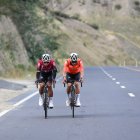 El ciclista ecuatoriano Richar Carapaz (d) entrena ya hace varias semanas por las carreteras de su natal Carchi. Lo suele hacer acompañado de varios colegas



19   de enero de 2020

KARINA DEFAS 

Agencia (ag-expreso ag-extra ag-quito)