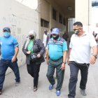 Luz María Pico defensora de Daniel Salcedo  a la salida de la Corte de Justicia.