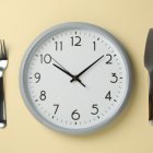 La hora en la que comes puede hacer que se te suba la glucosa y que no quemes muchas calorías.