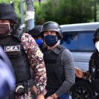 El asambleísta Daniel Mendoza acudió este viernes a la Fiscalía para ampliar su versión sin juramento.