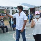 El prefecto Carlos Luis Morales en un evento en la parroquia Los Lojas, en Daule, el pasado 17 de junio.