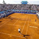 El Adria Tour se jugó si ningún tipo de protocolo sanitario, con graderías llenas y hasta fiestas pospartidos