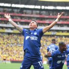 Joao Rojas ha tenido grandes presentaciones contra Barcelona, la más recordada, en el último Clásico.