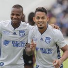 Pernía (d) llegó a mediados del 2019 al cuadro eléctrico.