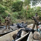 Militares localizaron cuatro embarcaciones con un combustible que se destina a fabricar un potente explosivo.