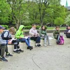La asistencia por turnos y algunas clases al aire libre es una de las opciones.