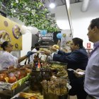 Referencial. La sexta edición de la feria gastronómica Raíces se desarrolló enjulio pasado, ahora se aplazará hasta octubre. 



Nota: Diana Sotomayor

Foto: Valentina Encalada





JULIO 24 Guayaquil-Ecuador

Agencia (ag-expreso)