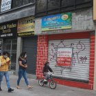 Varios locales de la capital lucen desocupados por la falta de ventas. La zona rosa es la más afectada.