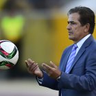 Jorge Luis Pinto, técnico colombiano, es la nueva esperanza de Emiratos Árabes para llegar a la gesta ecuménica.