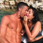 Cristiano Ronaldo junto a su pareja Georgina Rodríguez disfrutando del tiempo libre.