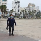 Los dueños de pequeños negocios están ansiosos de volver a recibir turistas.