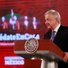 El presidente de México, Andrés Manuel López Obrador, habla durante su conferencia matutina este martes en el Palacio Nacional, en Ciudad de México (México). EFE/Jorge Núñez