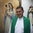 El padre Yair Rodríguez hará un sobrevuelo con la imagen de la Virgen de Guayaquil y dará la bendición desde el aire.