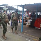 Miembros de Fuerzas Armadas iniciaron los controles permanentes para frenar el avance de contagios por coronavirus.