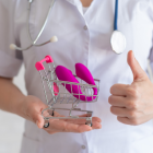 La organización Planned Parenthood describe a la masturbación como "la manera más segura de sentir placer sexual ya que no hay riesgo de embarazo o ETS".