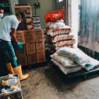 Los estudiantes de la UEES entregaron los víveres a diferentes comunidades de las provincias de Guayas y El Oro.