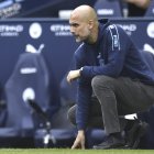 Pep Guardiola considera muy difícil que el Kun pueda estar ante los merengues.