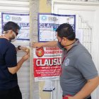 El cuerpo de los Bomberos clausuran el local, de la ciudadela 9 de Octubre, donde supuestamente se edificaría un crematorio.