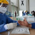 En Quito se han instalado centros de triaje para atención a personas con síntomas de COVID-19.