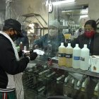 El pasado mes de julio el Senado nacional de Bolivia aprobó el uso del dióxido de cloro en el país sudamericano a pesar de que varias personas han sido hospitalizadas después de ingerirlo.