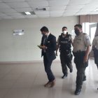 El juez dispuso que la policía custodie la salida de los abogados particulares, por temor de uno de ellos.