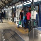 Operativo. Esta 6 de agosto, la ATM hizo un control al interior de las unidades y las paradas de la Metrovía.