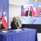 Iván Ontaneda y Lenín Moreno firman el acuerdo.