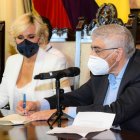 Personaje. El doctor Joaquin Hernandez, rector de la UEES, durante el acto.