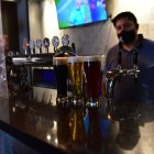 Nelson Calle, dueño de Abysmo Brewing, señala que el sector ha perdido el 85 % de sus ventas.