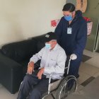 En el asilo, la mayoría de las personas padecen de varios tipos de discapacidad.