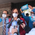 Los militantes de la revolución ciudadana ya tienen hasta los afiches alusivos al binomio Arauz- Correa.