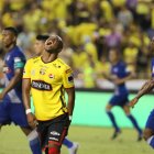 Pedro Pablo Velasco, lateral del Ídolo, sería baja ante el Bombillo.