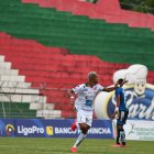 Luis Gómez, de Liga (P), celebra uno de sus tantos.