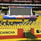 Imágenes con hinchas de Barcelona ya están en las graderías del Monumental para el Clásico.