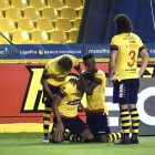 Los jugadores de Barcelona festejan un nuevo triunfo sobre los azules