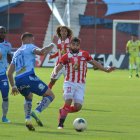 Los celestes y el Rodillo buscaron la red rival, pero la falta de puntería impidió que se obtengan los tres puntos.