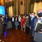 Encuentro. Los representantes del sector turístico durante una reunión con la alcaldesa Viteri, hace pocos días.