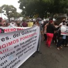 Manifiesto. La protesta se llevó a cabo hoy, en los exteriores de la Gobernación del Guayas.