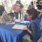 Los precandidatos del partido Fuerza EC a la Asamblea por Guayas firmaron la aceptación de sus postulaciones.