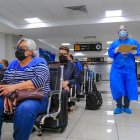 Del universo de contagiados, 861 están estables en una casa de salud y 355 están hospitalizadas con pronóstico reservado.